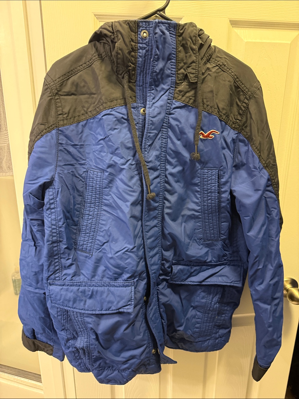 Hollister Royal Blue And Black Hooded Puffer Coat